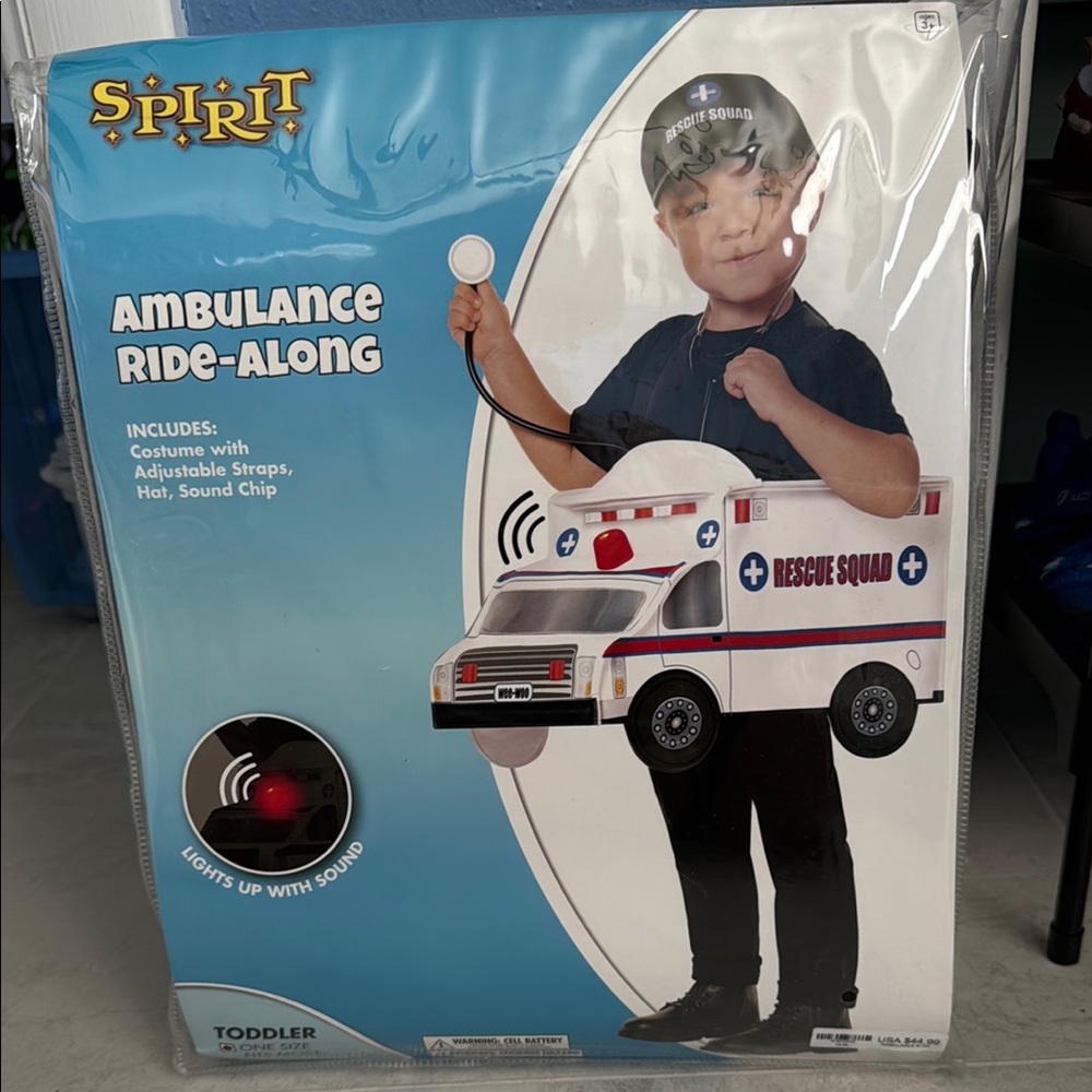 Spirit Blue and White Doll Ambulance Playset